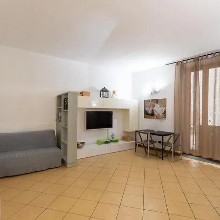 Colored House Until 7 People Above Sqplebiscito Apartamento *