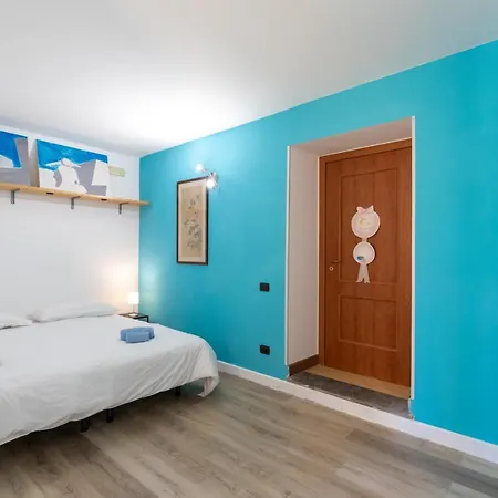 Colored House Until 7 People Above Sqplebiscito Apartman