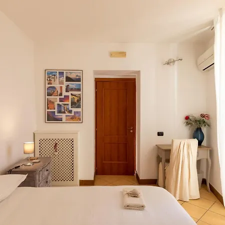 Apartman Colored House Until 7 People Above Sqplebiscito *